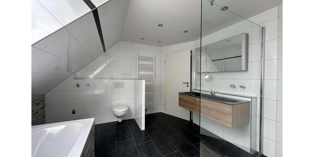 Maisonettenwohnung Friedberg - 4 Zimmer, 115 m&sup2;, 1.550&euro; | Angebot:26634327