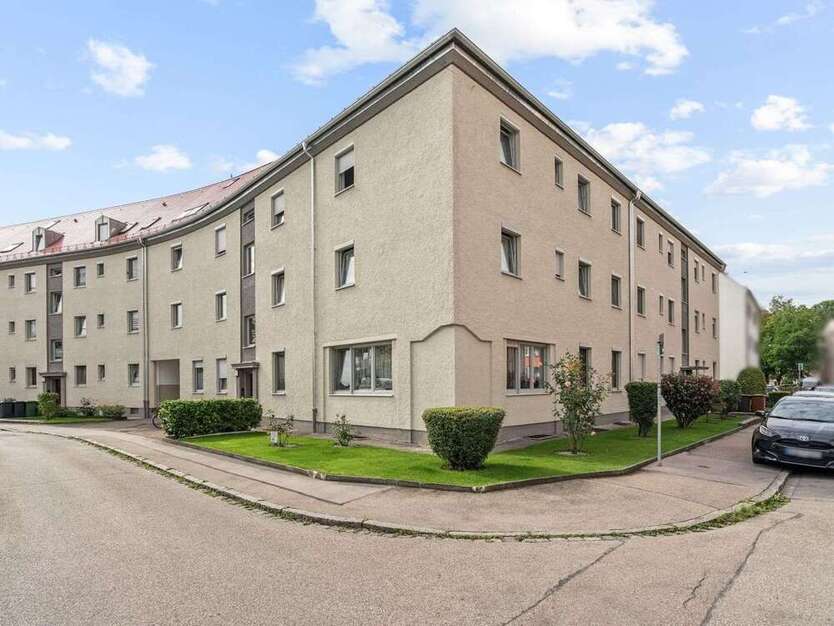 Wohnung zum Kaufen in Augsburg 449.000 € 95.72 m²