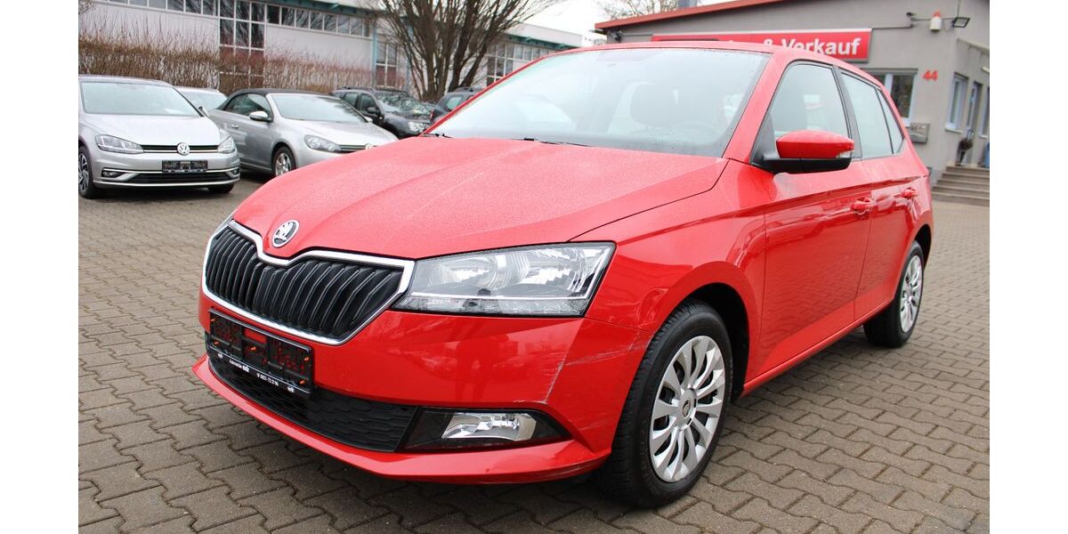 Skoda Fabia 83.402 km 11.490 &euro; Augsburg 86165