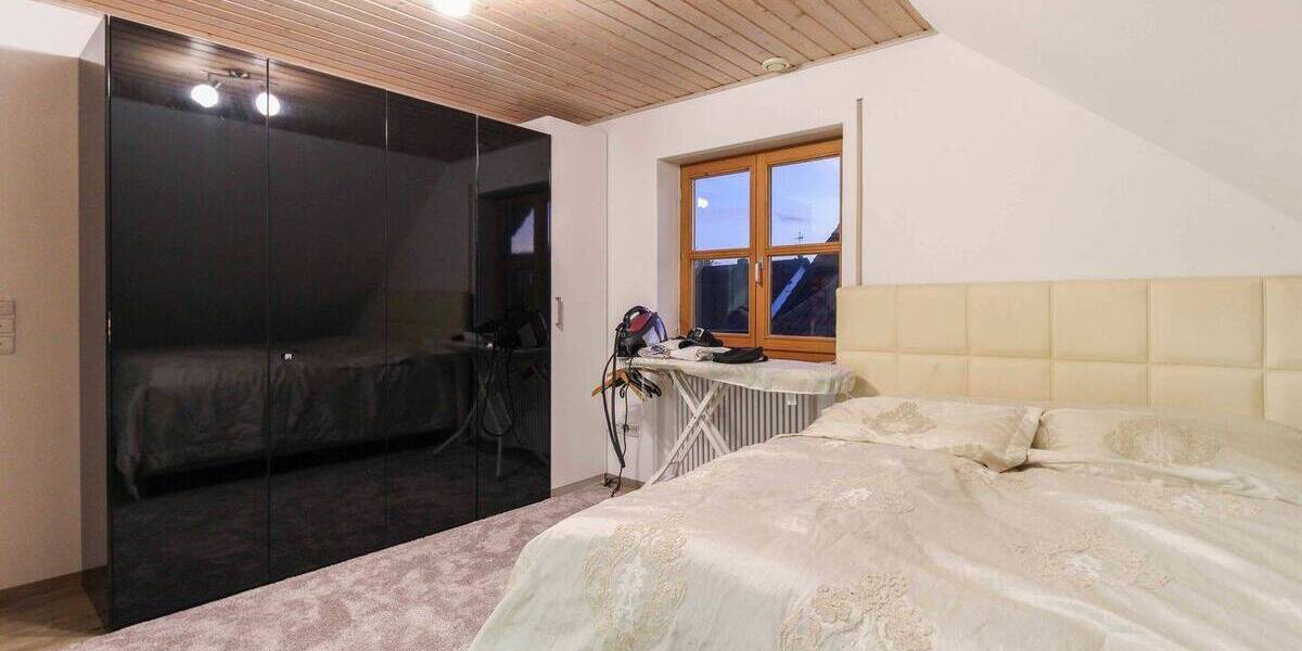 Doppelhaushälfte Affing Mühlhausen - 8 Zimmer, 320 m&sup2;, 1.099.000&euro; | Angebot:26043727