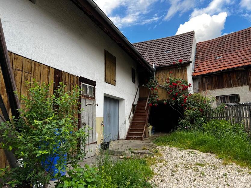 KULTURGUT - altes Bauernhaus Stadel und Garten direkt im Ortskern