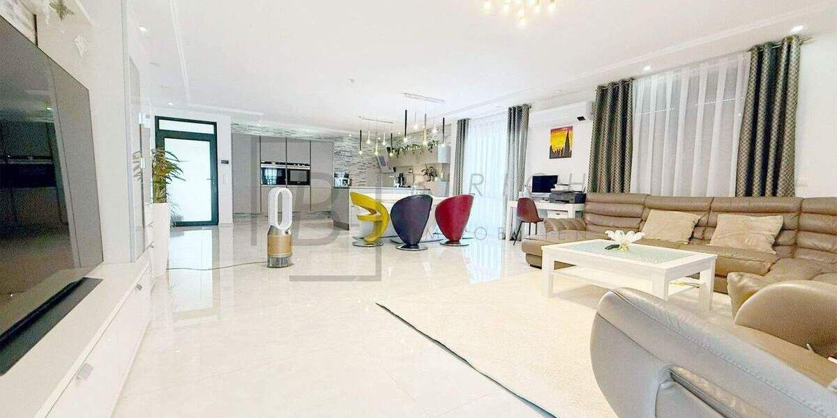 Mehrfamilienhaus, Wohnhaus Bobingen - 6 Zimmer, 193 m&sup2;, 1.260.000&euro; | Angebot:24040562