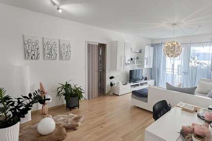 Wohnung zum Kaufen in Augsburg 290.000 € 77.49 m² 3 zimmer