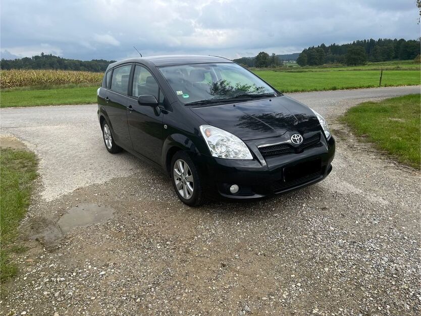 Toyota Corolla Verso 206.000 km 4.100 € Aretsried 86850