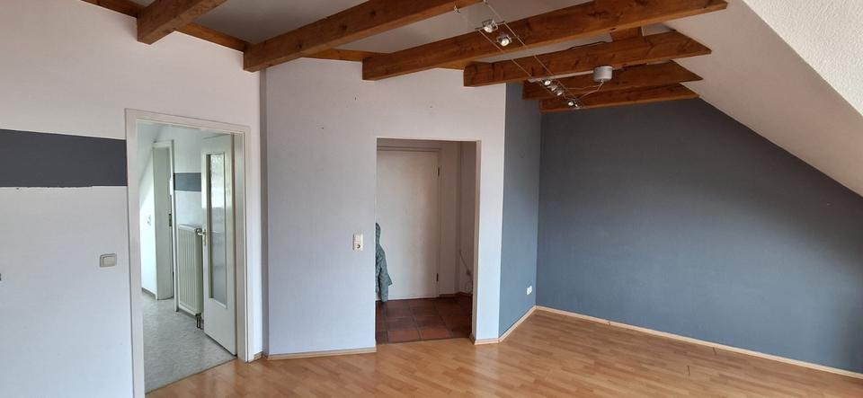 Dachgeschoßwohnung Langweid am Lech - 3 Zimmer, 65 m&sup2;, 680&euro; | Angebot:25403382
