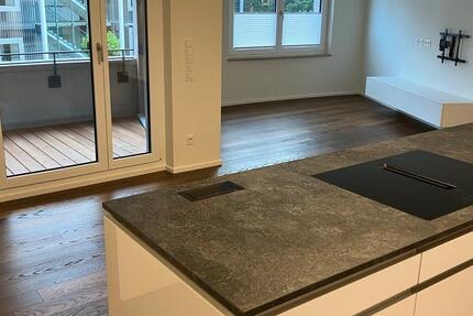 Top 2-Zi.-Neubauwohnung m. EBK, teilmöbliert, zentral in Augsburg 2 zimmer