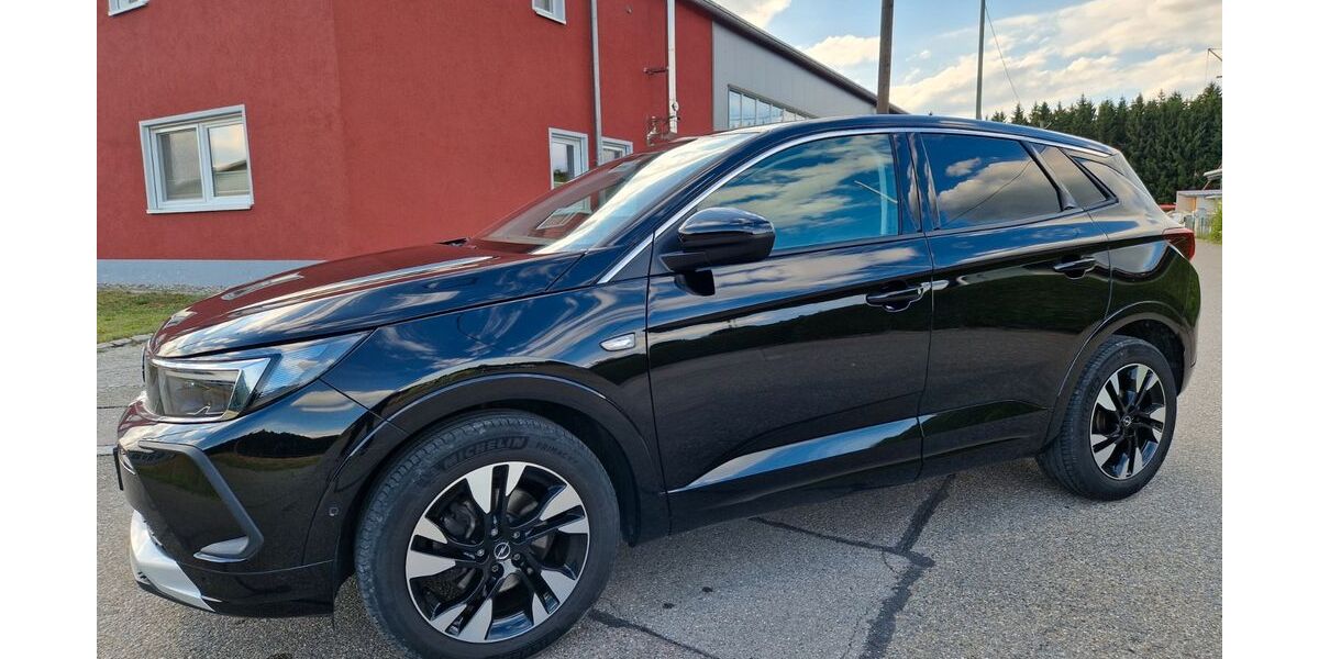 Opel Grandland (X) 73.940 km 18.780 &euro; Welden 86465