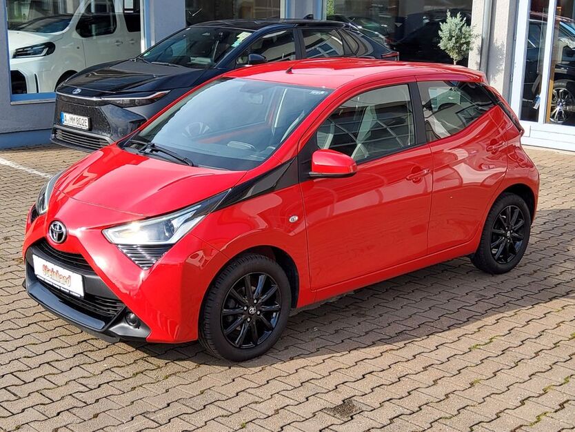 Toyota Aygo (X) 100.500 km 6.990 € Friedberg-Rinnenthal 86316