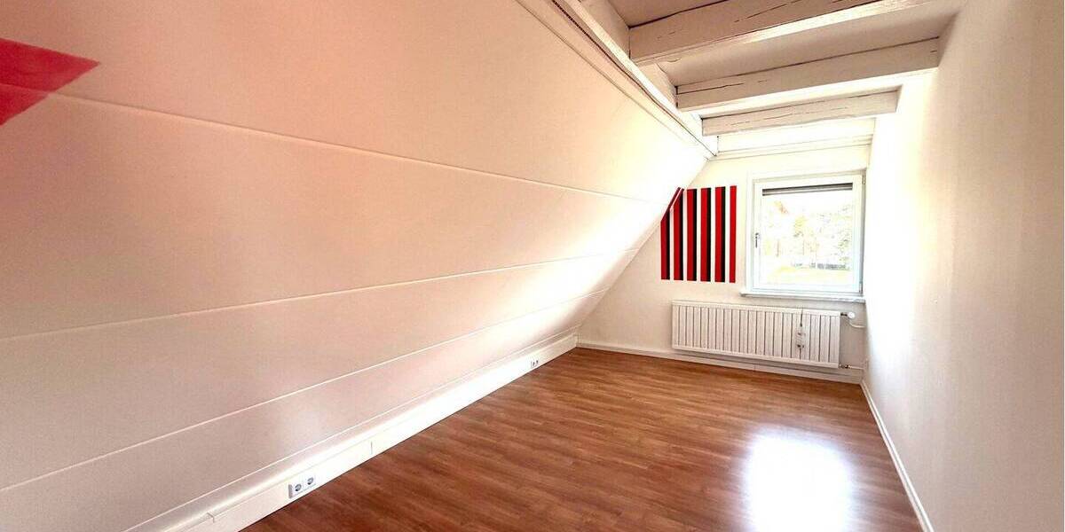 Etagenwohnung Fischach - 6 Zimmer, 145 m&sup2;, 1.150&euro; | Angebot:26128202