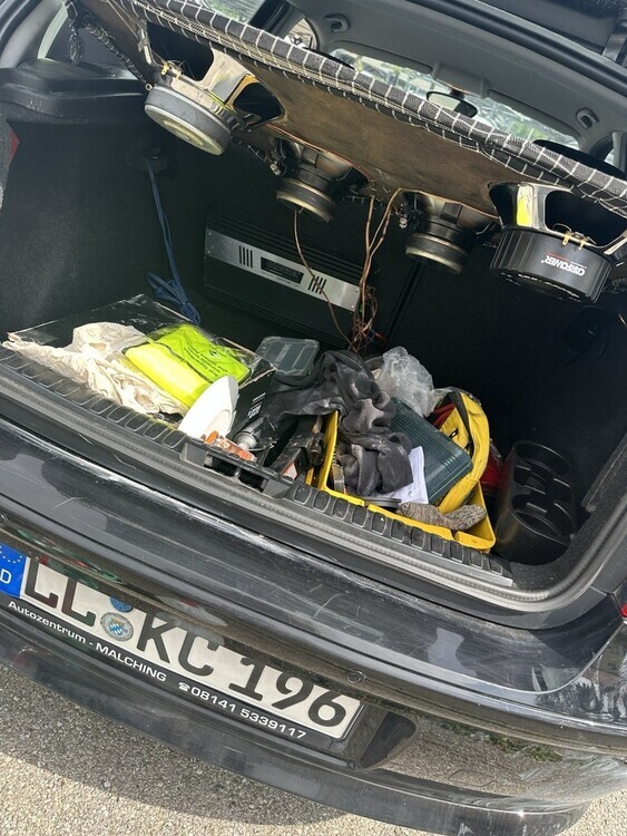 BMW 1er 198.000 km 2.200 € Augsburg 86150