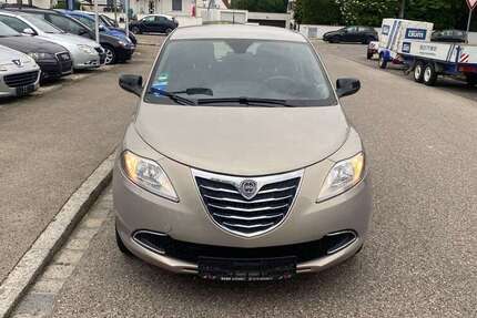 Lancia Ypsilon 52.000 km 5.400 &euro; Augsburg 86165