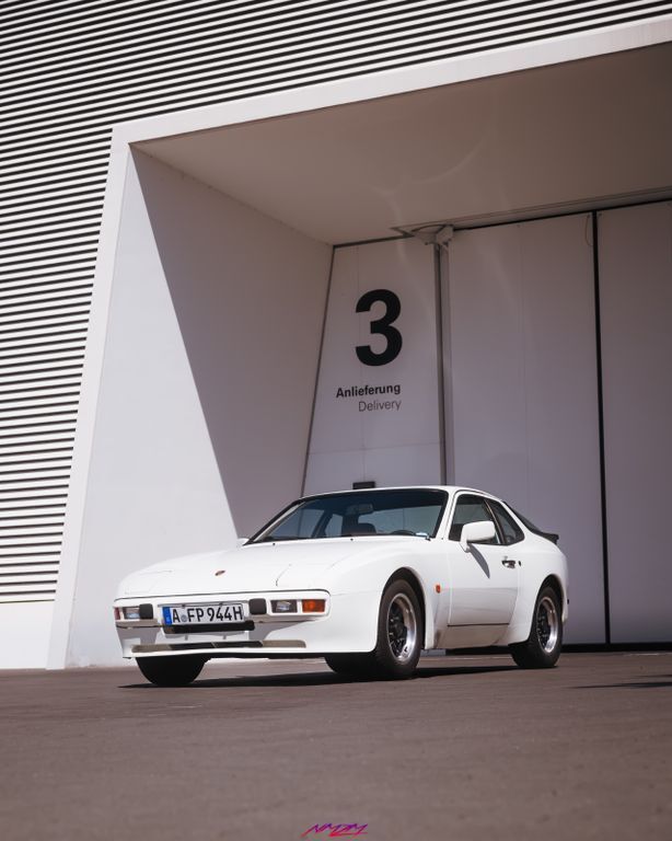 944
