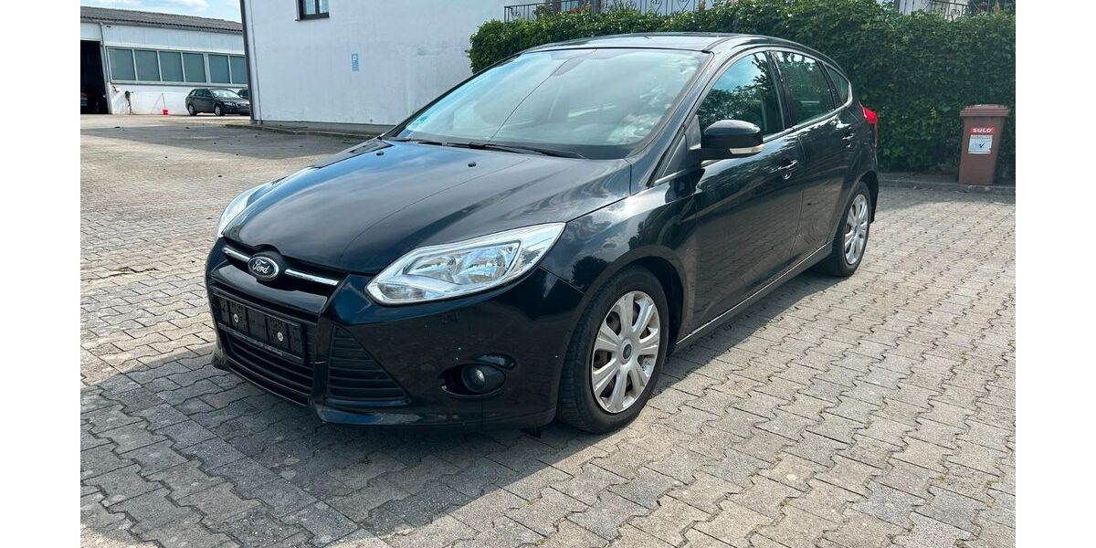 Ford Focus 172.300 km 1.790 &euro; Wertingen-Roggden 86637