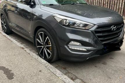 Hyundai TUCSON 110.000 km 16.500 € augsburg 86159