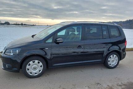 VW Touran 205.000 km 5.890 &euro; Wehringen 86517