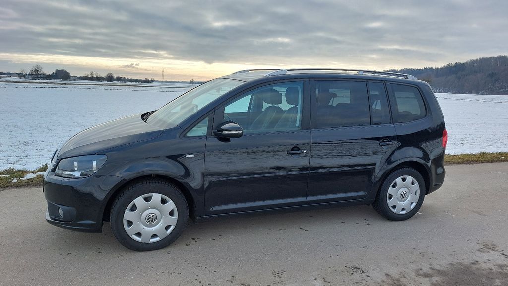 VW Touran 205.000 km 5.890 &euro; Wehringen 86517
