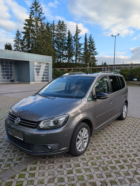VW Touran 189.500 km 7.000 € Augsburg 86153