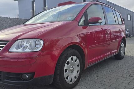 VW Touran 240.000 km 990 € Augsburg 86167