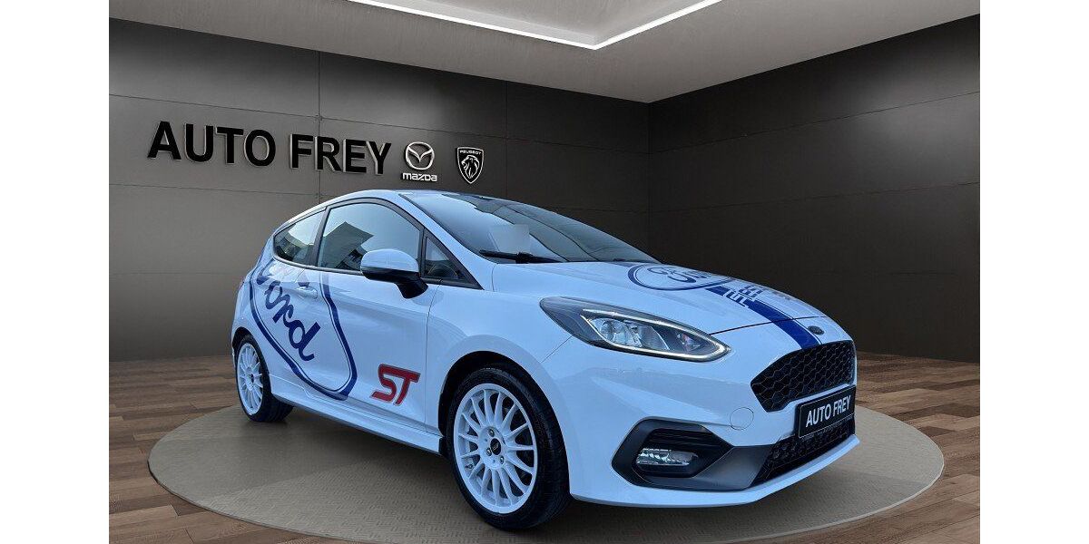 Ford Fiesta 76.634 km 16.880 € Augsburg 86167