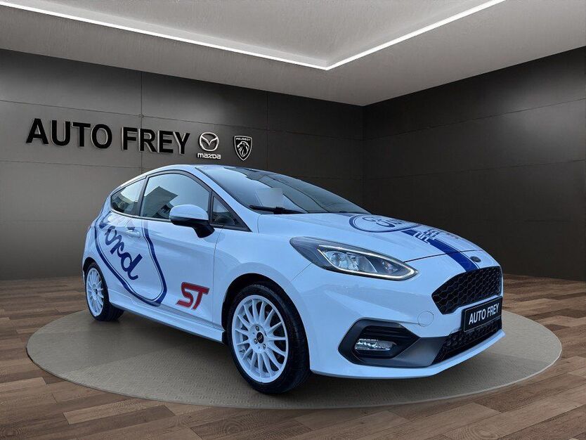 Ford Fiesta 76.634 km 17.370 € Augsburg 86167