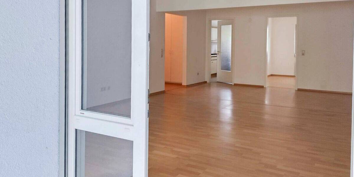 Etagenwohnung Augsburg Göggingen - 2 Zimmer, 72 m&sup2;, 349.000&euro; | Angebot:26841693