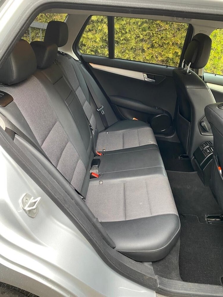 Mercedes-Benz C220 238.900 km 6.400 € Augsburg 86150