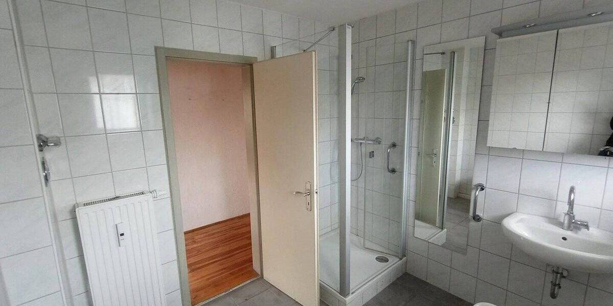 Mehrfamilienhaus, Wohnhaus Neusäß - 8 Zimmer, 200 m&sup2;, 720.000&euro; | Angebot:26865308