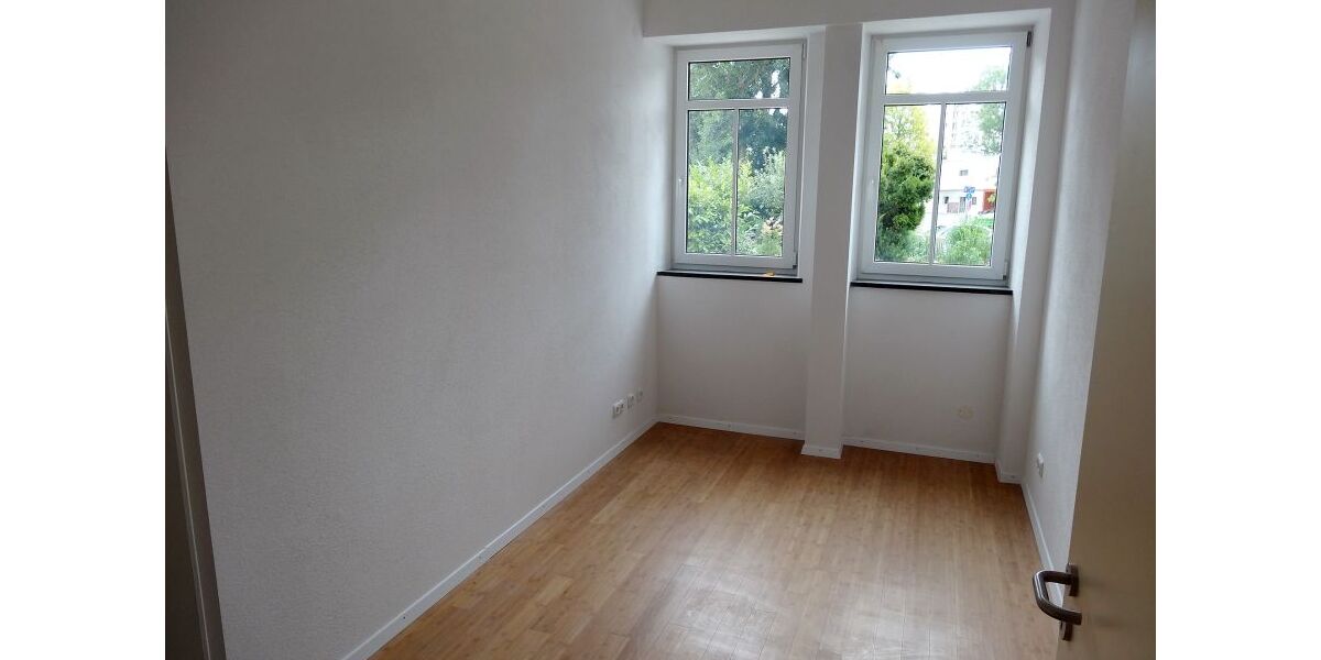 2 sanierte Altbauwohnungen 105 + 92 qm, je mit 2 Balkonen, Bambus-Parkett, hohe Räume, ruhig, nähe KUKA Augsburg - 4- Augsburg Lechhausen | Angebot:26953268