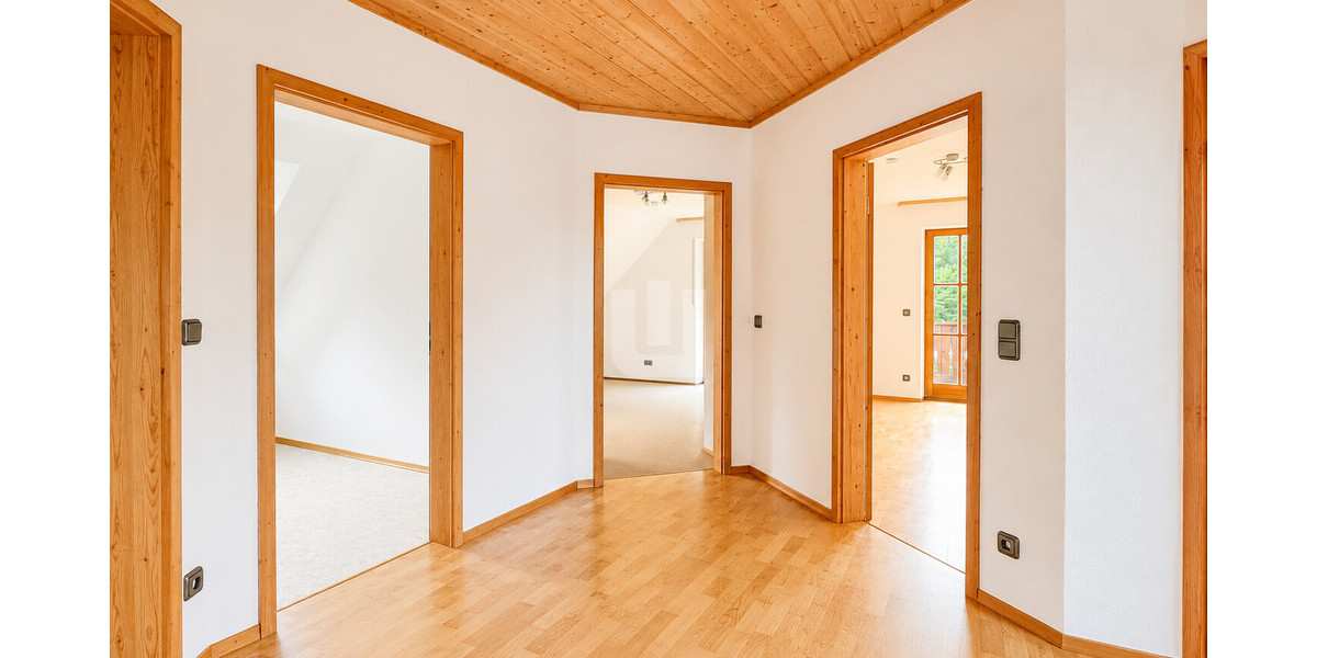 WINDISCH – Familientraum auf dem Land: Großzügiges Einfamilienhaus mit herrlichem Garten - Einfamilienhaus Egenhofen | Angebot:26821103