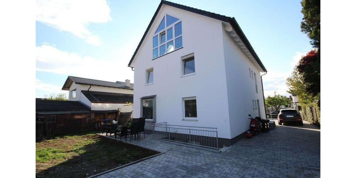 Dachgeschoßwohnung Bobingen - 2 Zimmer, 62 m&sup2;, 950&euro; | Angebot:26648215