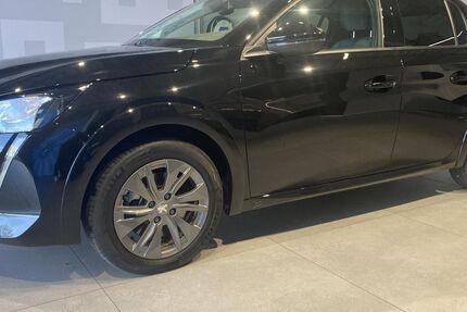 Peugeot 208 16.861 km 19.295 &euro; Augsburg 86179