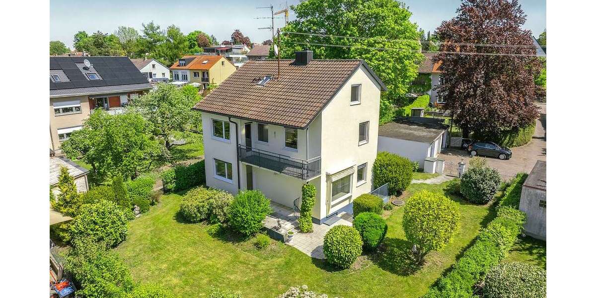 Haus zum Kaufen in Augsburg 669.000 € 138.05 m² 5 zimmer