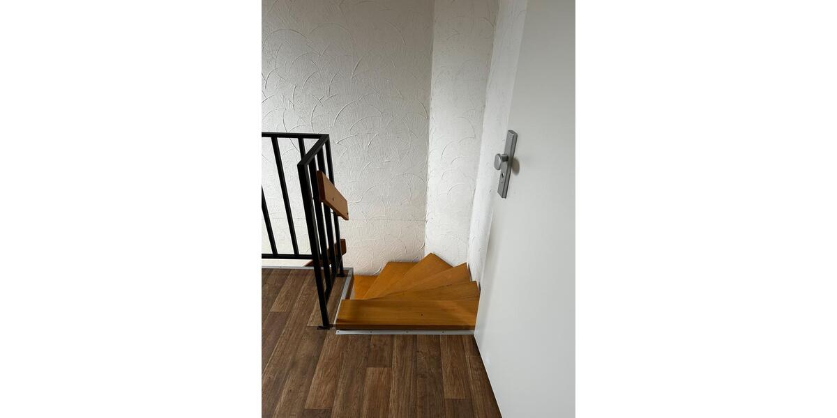 Dachgeschoßwohnung Kissing - 1 Zimmer, 50 m&sup2;, 690&euro; | Angebot:26097086