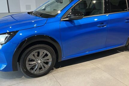 Peugeot 208 33.328 km 15.495 &euro; Augsburg 86179