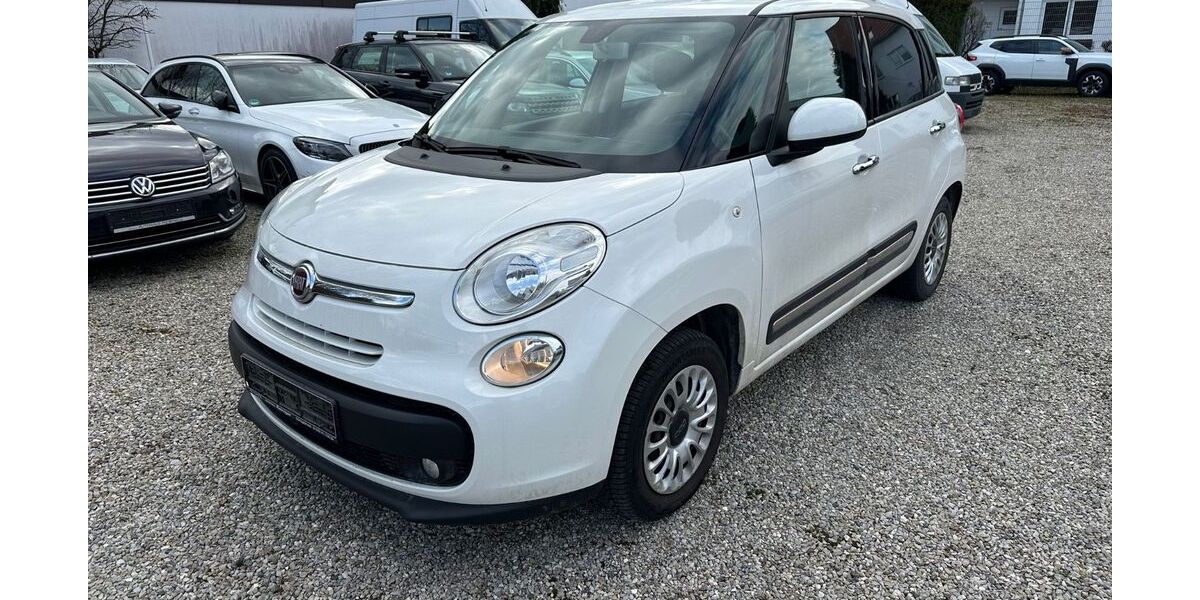 Fiat 500L 98.000 km 3.900 &euro; Mering 86415
