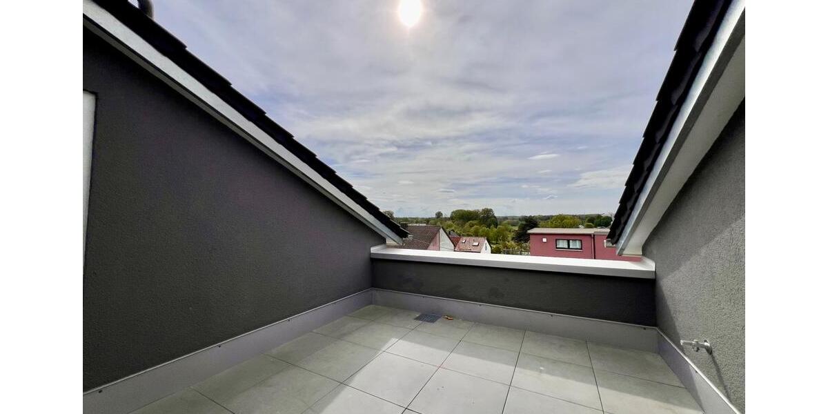 Dachgeschoßwohnung Augsburg Bergheim - 2.5 Zimmer, 87 m&sup2;, 1.450&euro; | Angebot:26578893