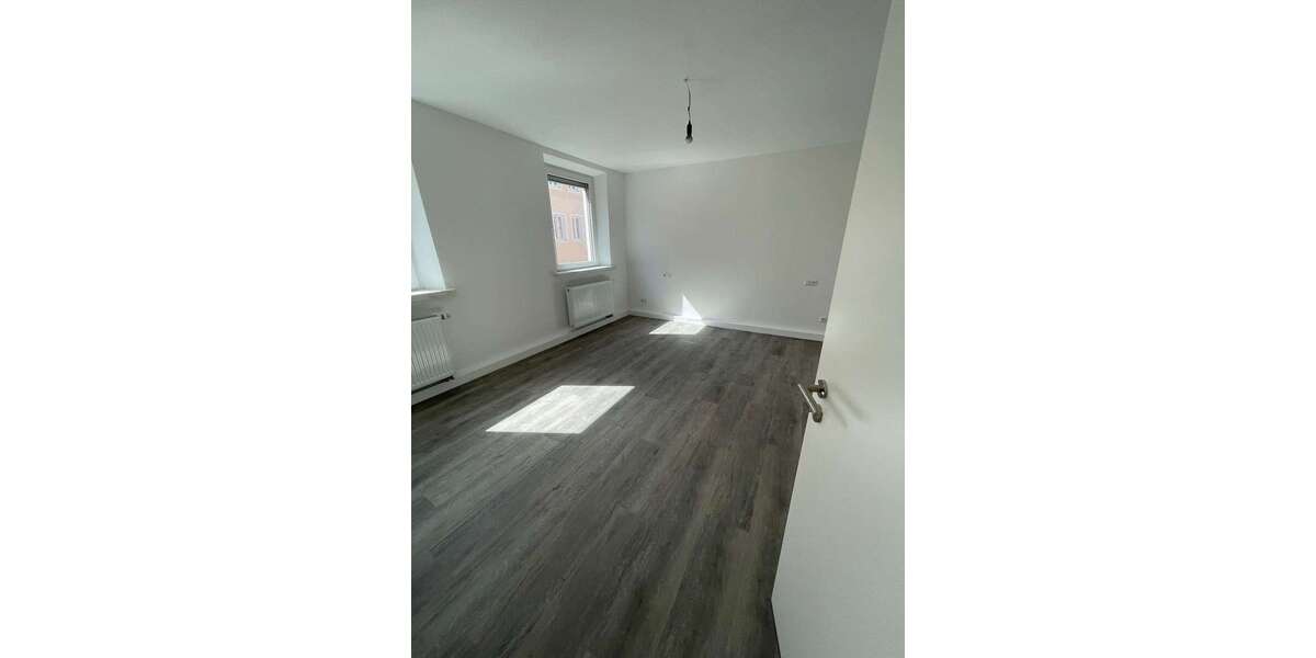 Etagenwohnung Augsburg Oberhausen - 3 Zimmer, 75 m&sup2;, 1.100&euro; | Angebot:27436467