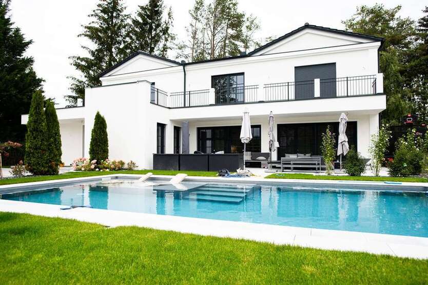 Haus zum Kaufen in Schwabmünchen 1.949.000 € 426.35 m²