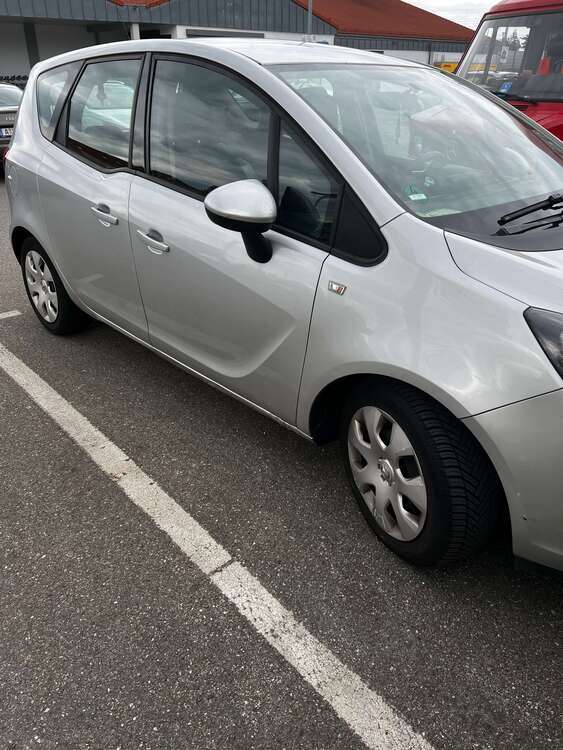 Opel Meriva 104.000 km 7.300 € Augsburg 86150