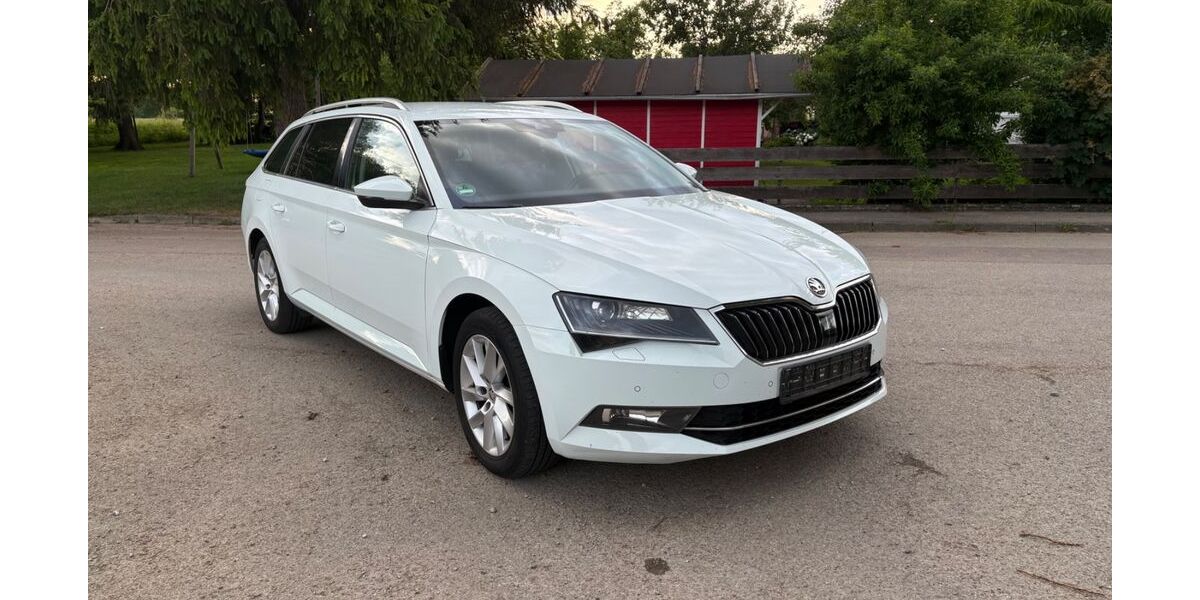 Skoda Superb 220.500 km 12.490 &euro; Mittelstetten 82293