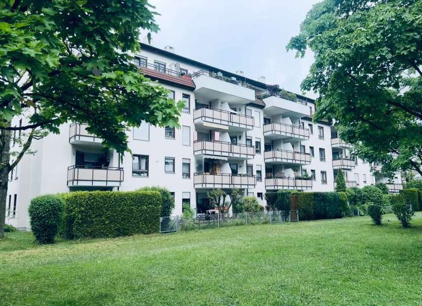 Wohnung zum Kaufen in Augsburg 399.000 € 74 m²