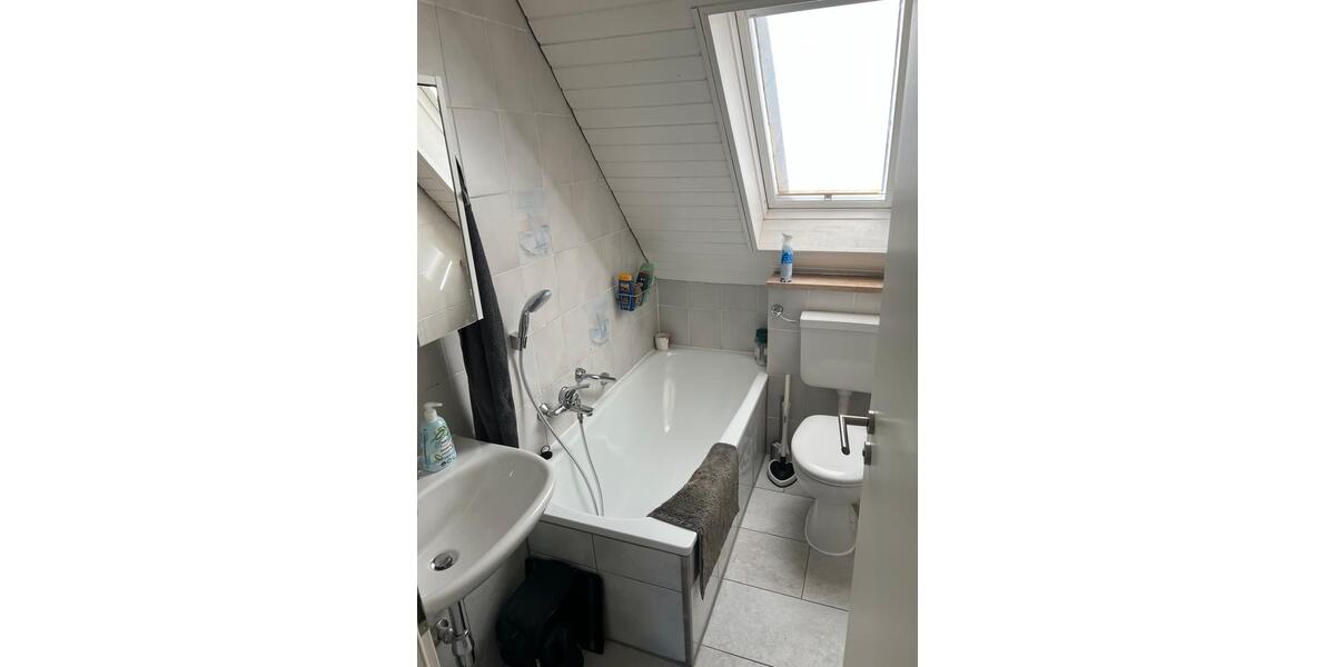 Von Privat 2-Zimmer-Dachgeschosswohnung in Augsburg-Haunstetten 2 zimmer