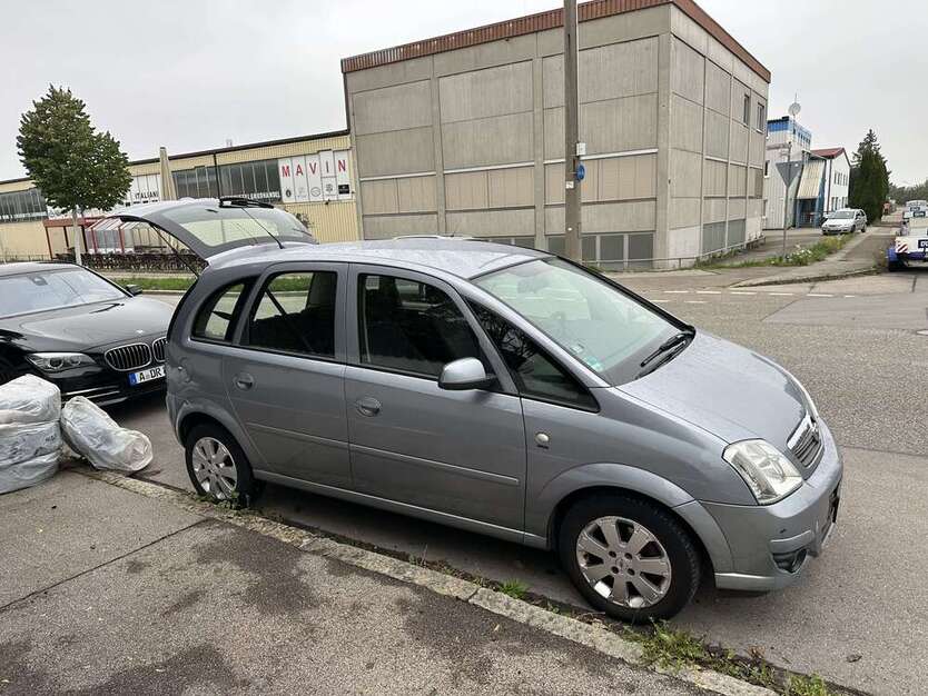 Opel Meriva 176.000 km 1.900 € Augsburg 86165
