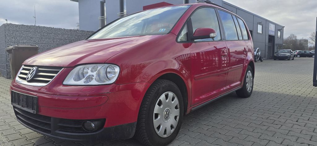 VW Touran 240.000 km 590 &euro; Augsburg 86167