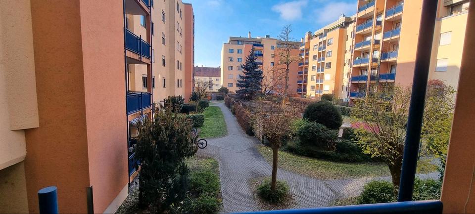 Etagenwohnung Augsburg Pfersee - 3 Zimmer, 80 m&sup2;, 1.550&euro; | Angebot:25873701