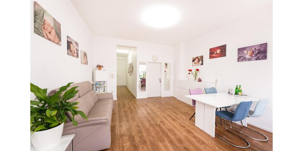 Großzügige Räume: Praxis, Büro, Laden oder für Tanz, Yoga, Sport zimmer