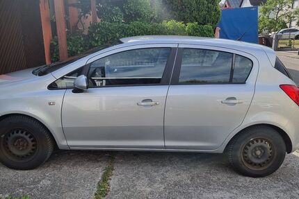 Opel Corsa 69.850 km 4.100 &euro; Gersthofen 86368