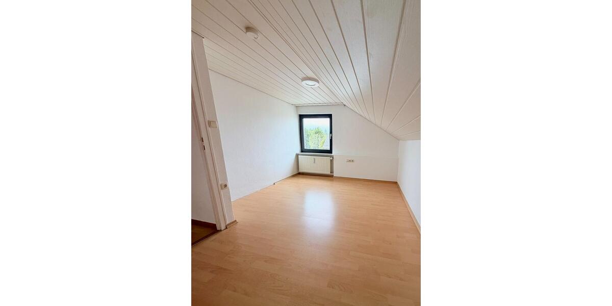 Dachgeschoßwohnung Königsbrunn - 2.5 Zimmer, 55 m&sup2;, 500&euro; | Angebot:25853966