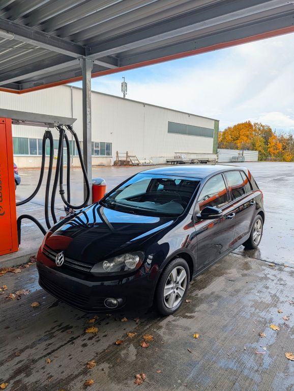 VW Golf 147.746 km 5.500 € Weil 86947