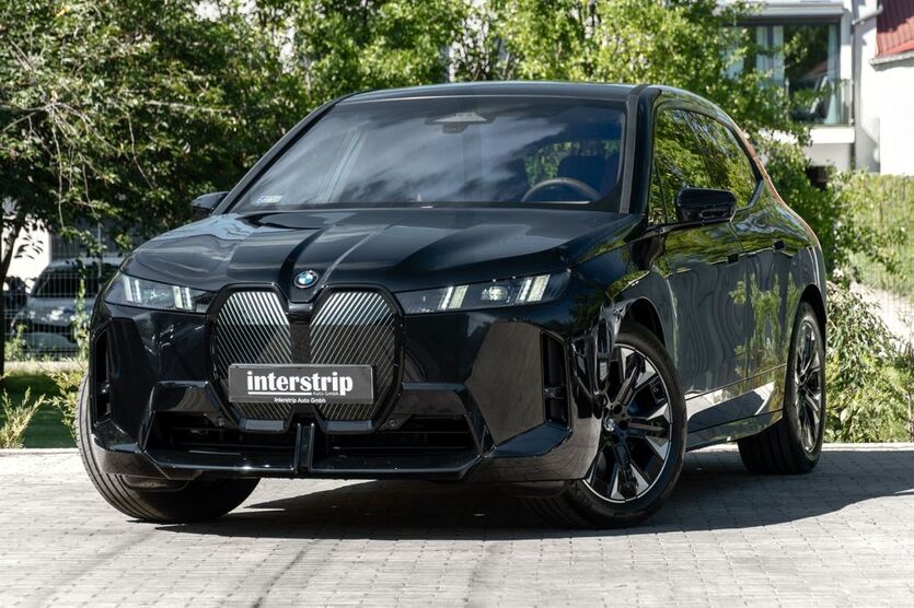 BMW iX 9.900 km 75.990 € Langweid am Lech 86462